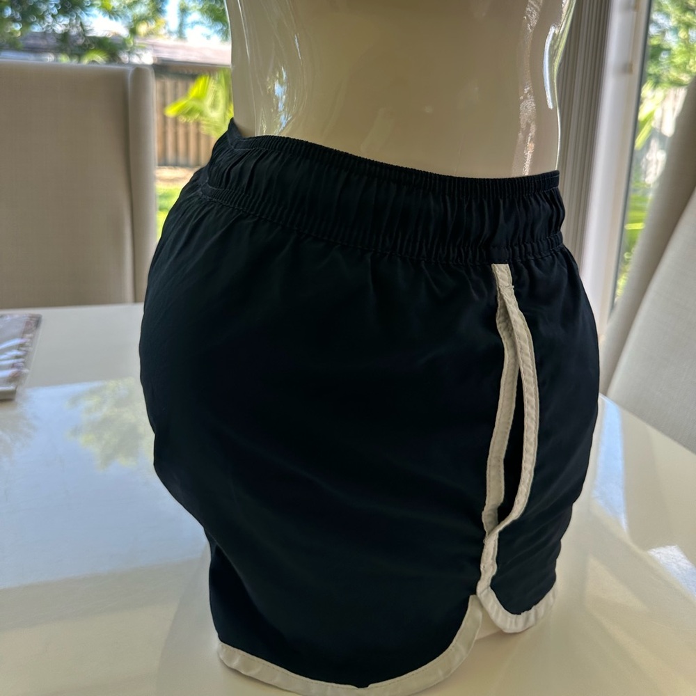 Women workout short can be unisex . - Picture 8 of 8